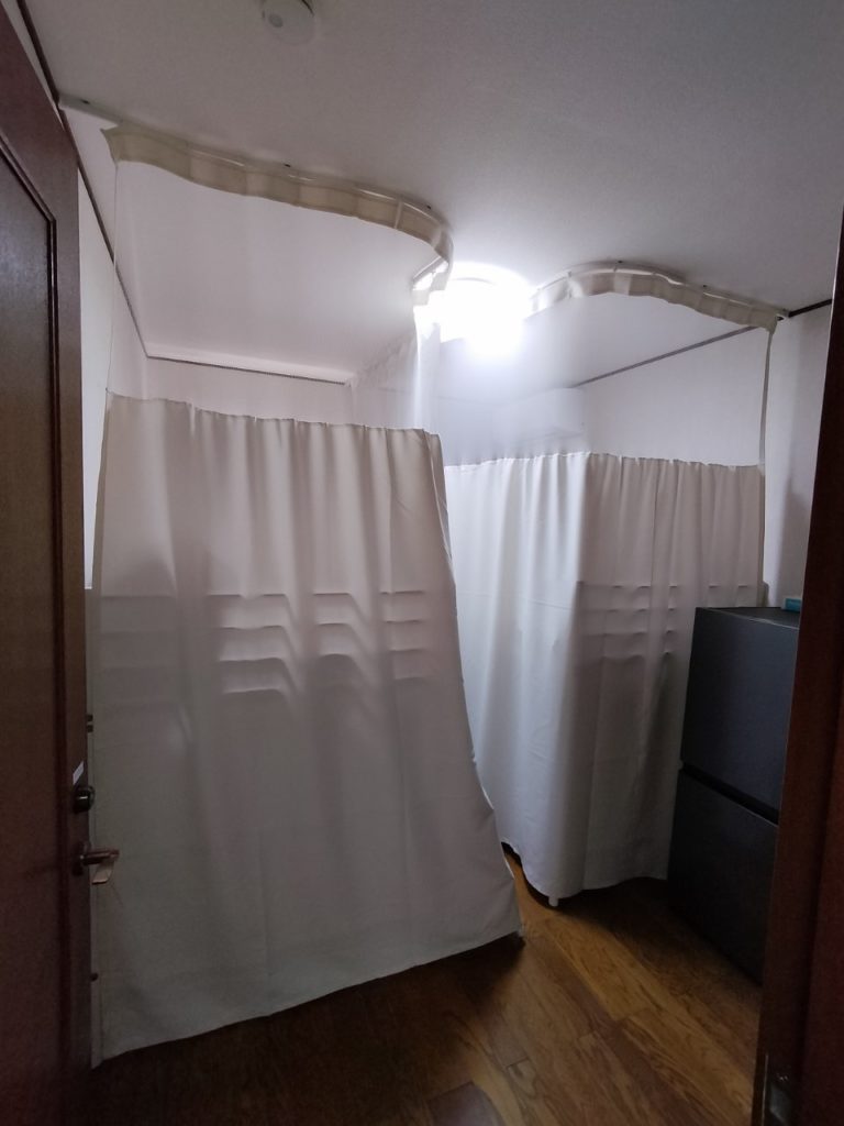 上大岡、カーテンの出来がすばらしい＆最後の作業