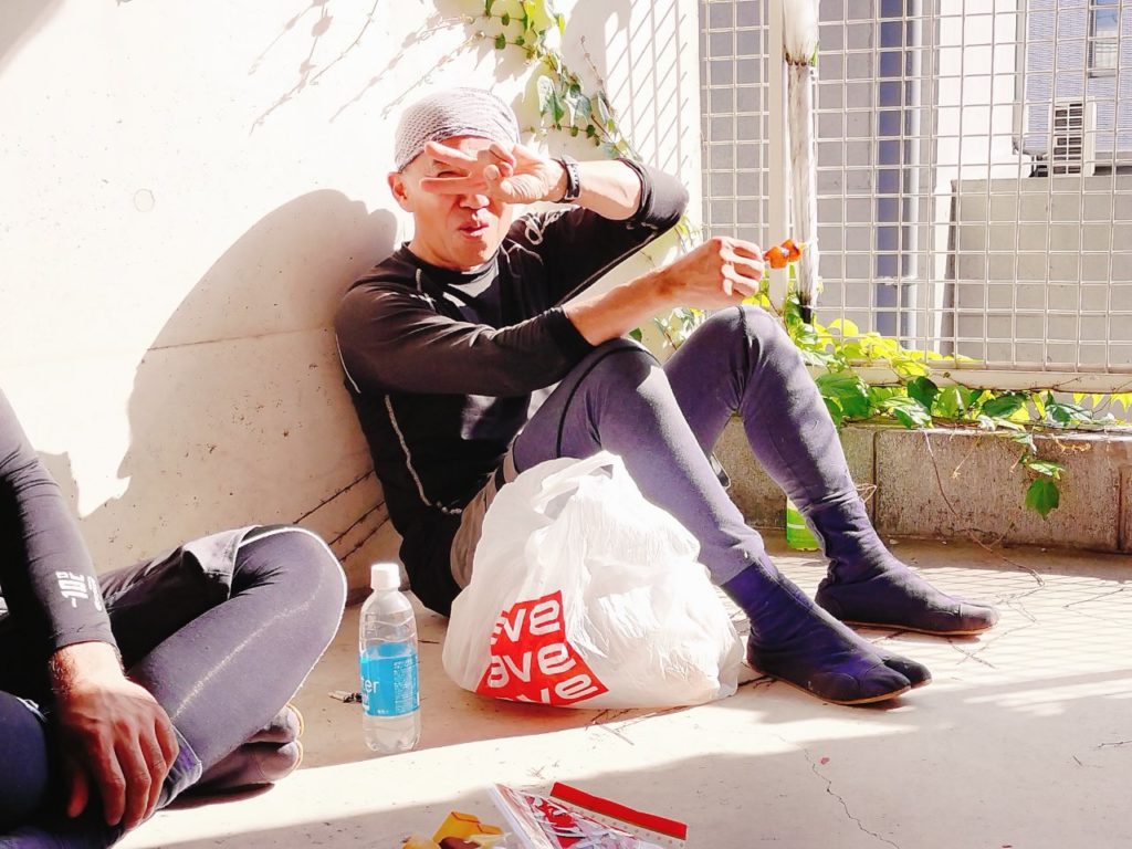 オリーブビレッジ横浜、植木屋さんの伐採🌳